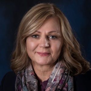 Meet your Posher, Loretta